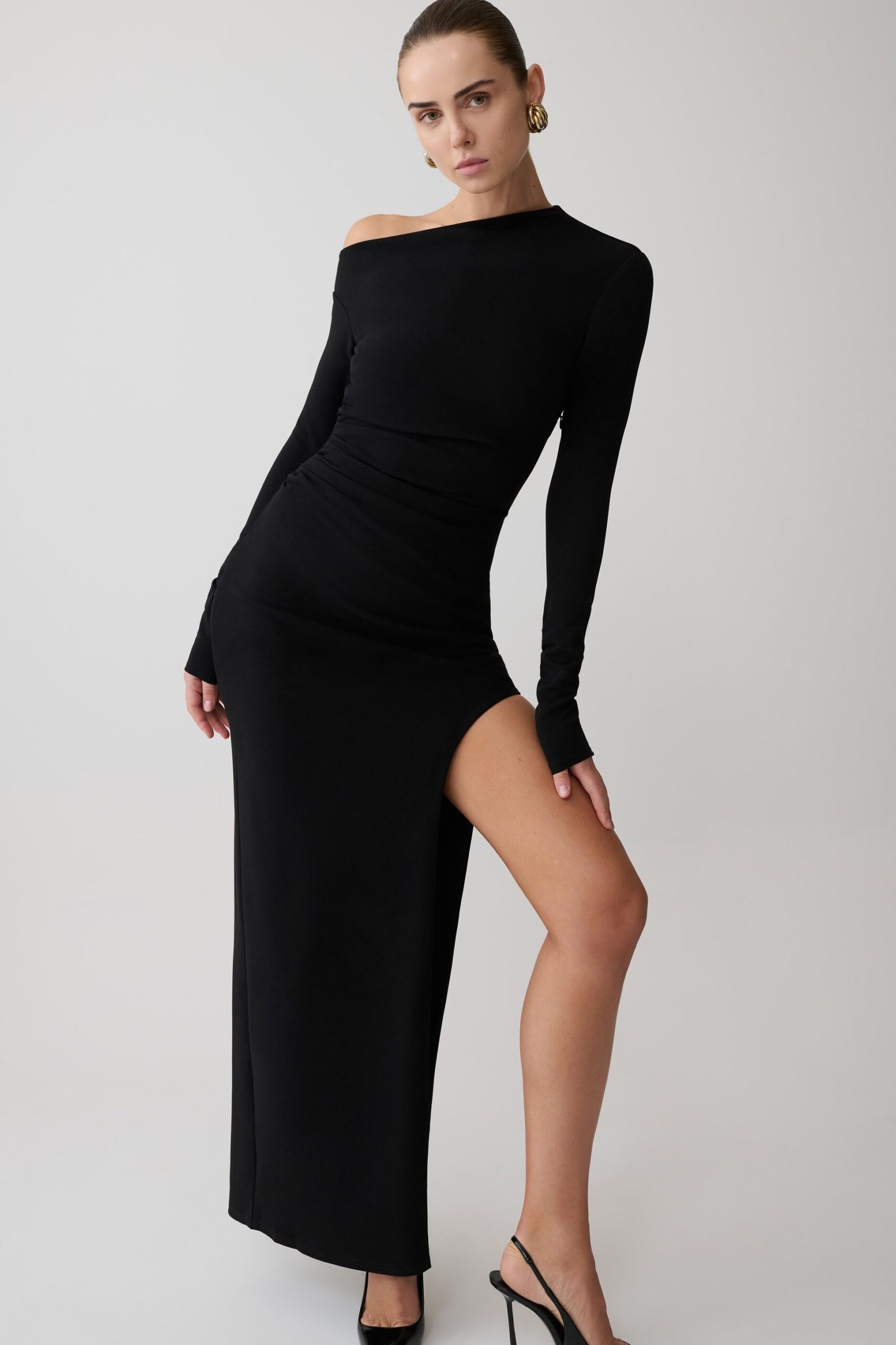 Thalyn Crepe With Split ( Black )