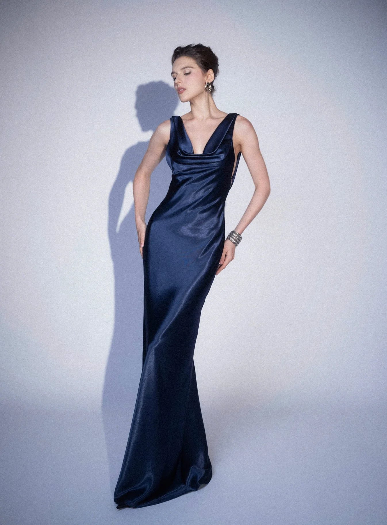 Cassandra Dress (Navy blue)