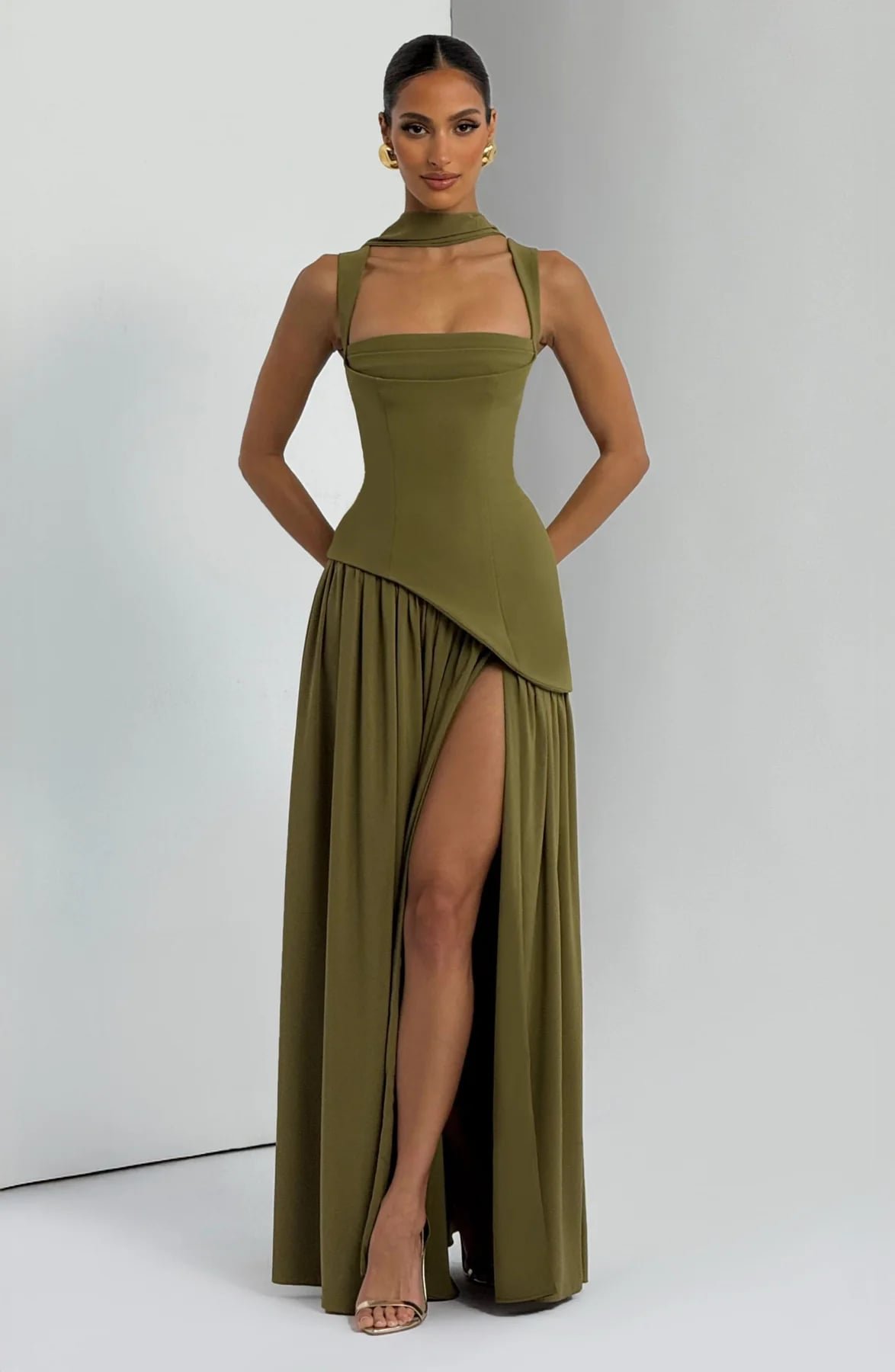 Tullulah Maxi Dress (Deep Olive)